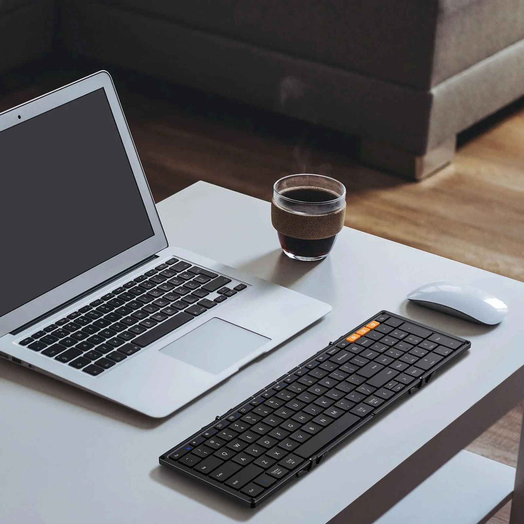 Folding Bluetooth Keyboard with Numeric Keypad